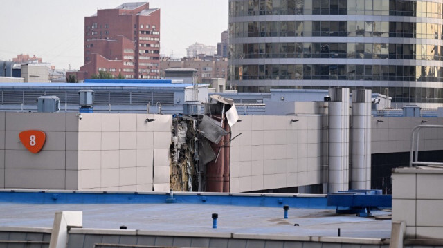 Un immeuble de l'Expocentre endommagé suite à une attaque de drone à Moscou, le 18 août 2023. Crédit photo: NATALIA KOLESNIKOVA / AFP
