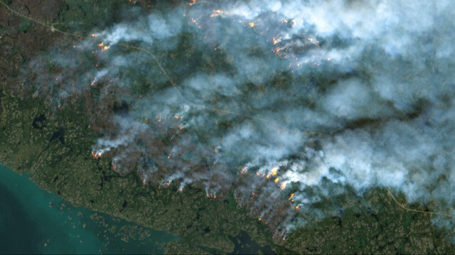 Image satellite montrant des incendies qui brûlent à Yellowknife, dans les Territoires du Nord-Ouest, au Canada. Crédit photo: AGENCE SPATIALE EUROPEENNE / AFP