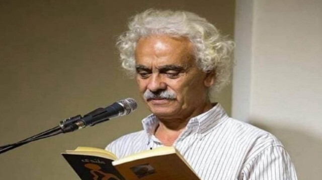 وفاة الأديب والشاعر الفلسطيني زكريا محمد عن 73 عاما