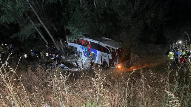 Yozgat'ta şarampole düşen yolcu otobüsünde 11 kişi hayatını kaybetti.