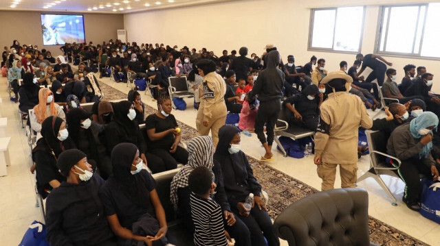 Les migrants nigérians qui attendent avant de s'envoler de Libye. Crédit photo: Mahmud Turkia / AFP