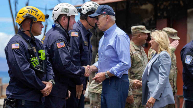ABD Başkanı Joe Biden, orman yangını felaketinin yaşandığı Hawaii’yi ziyaret etti