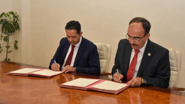 توقيع بروتوكول تعاون بين جامعتين تركية وفلسطينية