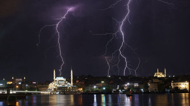 İstanbul'un doğusunda sağanak yağış bekleniyor (Arşiv)