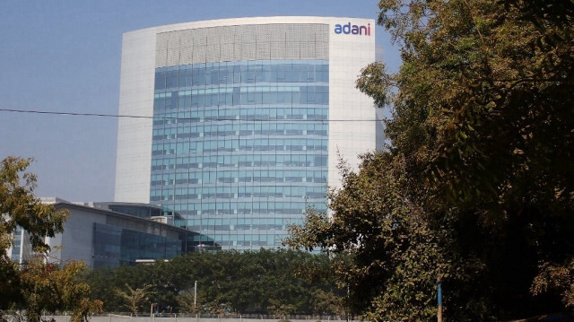 Le siège du groupe Adani à Ahmedabad en Inde. Crédit photo: SAM PANTHAKY / AFP / ARCHIVE