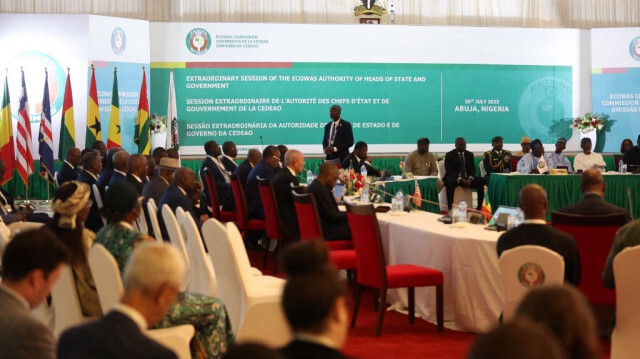 Les présidents de la Communauté économique des États de l'Afrique de l'Ouest (CEDEAO) sont vus lors de la session extraordinaire des chefs d'État et de gouvernement à Abuja le 30 juillet 2023. Crédit photo: Kola SULAIMON / AFP