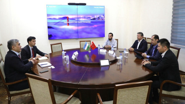 Albayrak Grubu Bilişim Teknolojileri Koordinatörü Erdal Nalbant, Özbekistan'a yapılması planlanan yeni yatırımlarla ilgili Özbek yetkililerle bir araya geldi. 