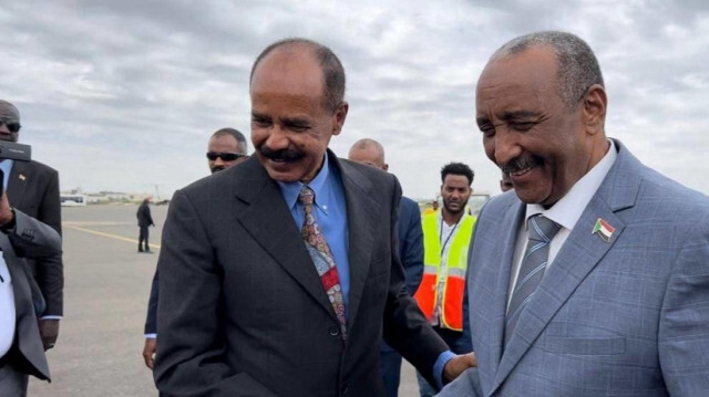 البرهان وأفورقي يبحثان تعزيز العلاقات