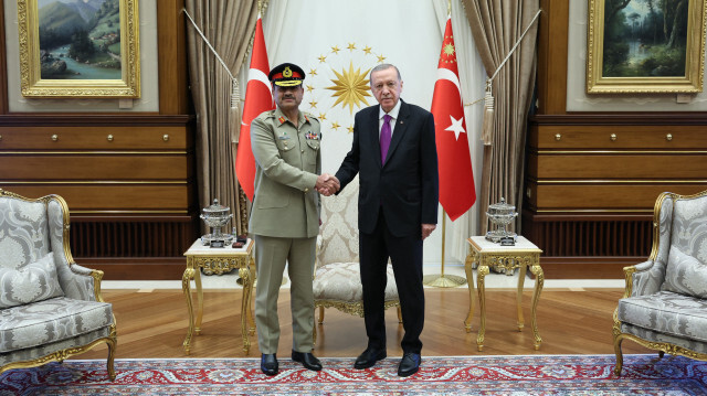Cumhurbaşkanı Erdoğan Pakistan Kara Kuvvetleri Komutanı'nı kabul etti.