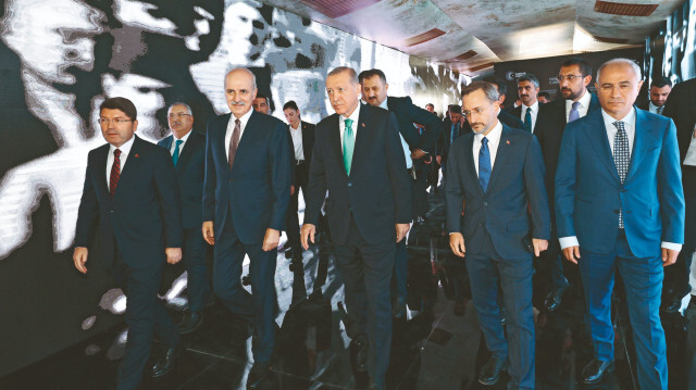 Cumhurbaşkanı Erdoğan, “1982 Yerine 2023 Anayasası Sempozyumu”nun düzenlendiği Ulucanlar Cezaevi Müzesi’ni gezdi.