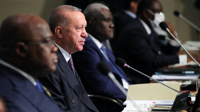 Le Président de la République de Türkiye, Recep Tayyip Erdoğan au troisième Sommet du partenariat Türkiye-Afrique à Istanbul, le 18 décembre 2021. Crédit Photo: MURAT CETIN MUHURDAR / TURKISH PRESIDENTIAL PRESS SERVICE / AFP
