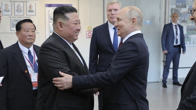 Le dirigeant nord-coréen Kim Jong Un et le président russe Vladimir Poutine en Russie. Crédit photo:  STR / KCNA VIA KNS / AFP