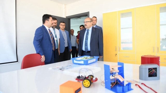 Vali Ustaoğlu'ndan Altıeylül'e ziyaret