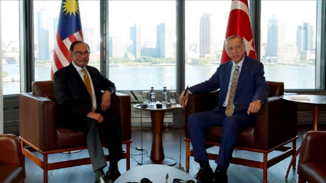 أردوغان ورئيس وزراء ماليزيا يدينان حرق المصحف والخطابات الشعبوية