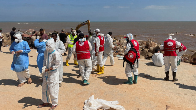 الهلال الأحمر الليبي: انتشال الجثث مستمر في درنة وأغلبها من البحر