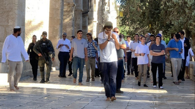 Sous la protection de la police israélienne, des juifs fanatiques ont fait irruption dans la mosquée Al-Aqsa, sous le prétexte de "Yom Kippour" à Jérusalem. Crédit photo: AA