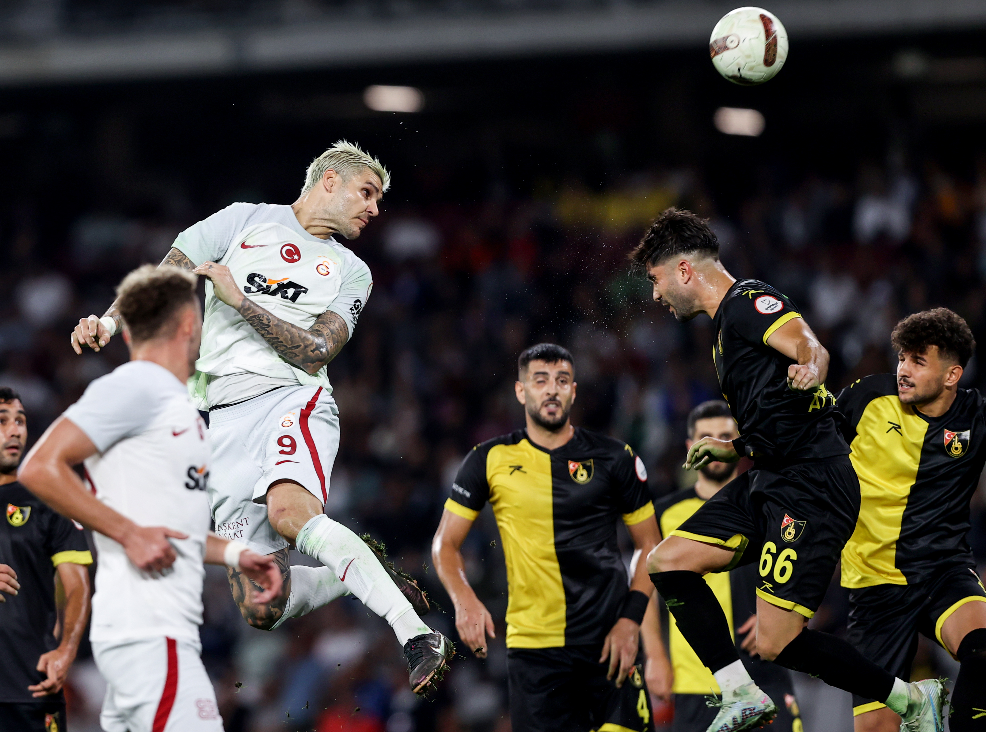 Beşiktaş - İstanbulspor (4-0) - Maç Özeti 