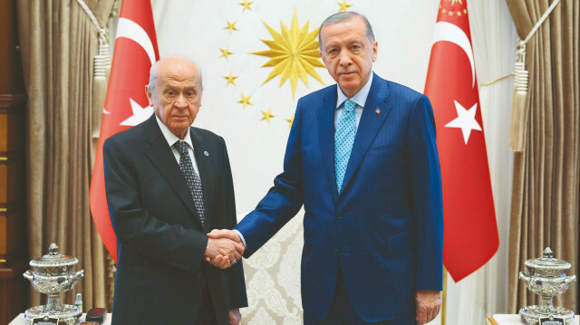 Cumhurbaşkanı Recep Tayyip Erdoğan ile MHP Genel Başkanı Devlet Bahçeli, bir araya geldi. 
