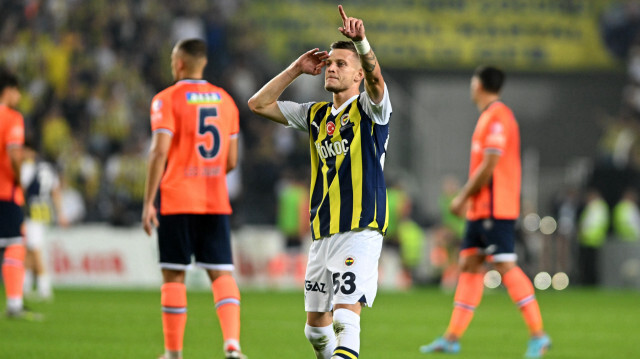 Szymanski, Fenerbahçe formasıyla 7. golüne ulaştı.