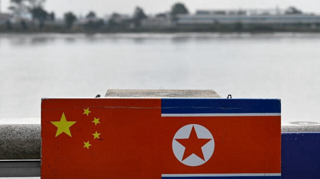 Le fleuve Yalu, à la frontière entre la ville nord-coréenne de Sinuiju et la ville de Dandong, dans la province chinoise. Crédit photo: PEDRO PARDO / AFP
