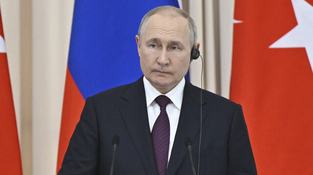 Putin facilitates entry of Ukrainians to Russia