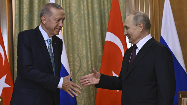 Cumhurbaşkanı Erdoğan ve Putin, Soçi kentinde bir araya geldi.

