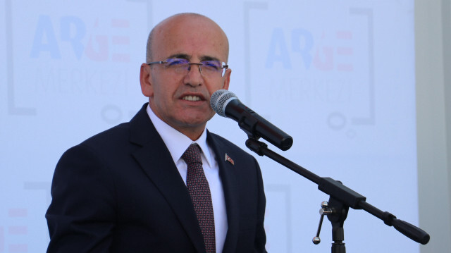Bakan Mehmet Şimşek