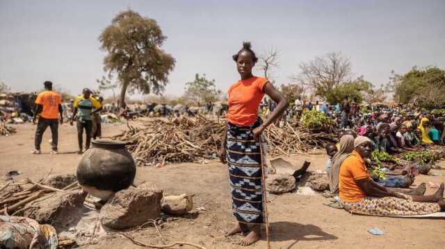 Le guérisseur Amsétou Nikiéma, surnommé Adja, se tient dans le village de Toeghin Peulh, près de Ouagadougou. Crédit photo: OLYMPIA DE MAISMONT / AFP