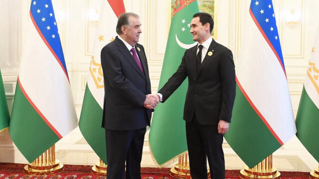 Президент Туркменистана поздравил Президента Таджикистана с Днем ...