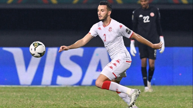 Le défenseur tunisien Montassar Talbi lors du match de football du Groupe F de la Coupe d'Afrique des Nations (CAN) 2021 entre la Gambie et la Tunisie, au Limbe Omnisport Stadium, à Limbe le 20 janvier 2022.