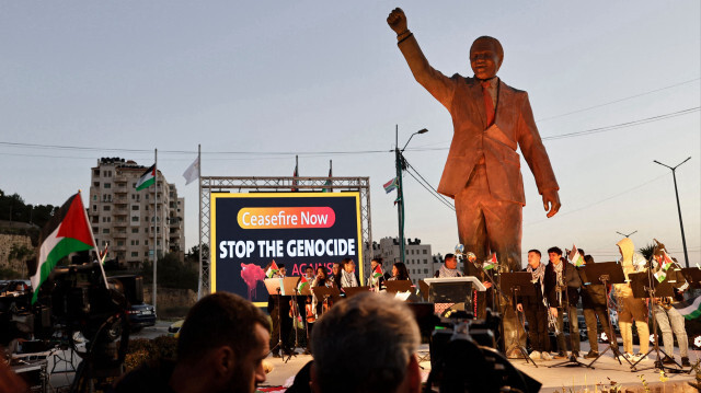 Rassemblement pour célébrer la plainte historique pour "génocide" déposée par l'Afrique du Sud contre Israël à la Cour internationale de justice, le 10 janvier 2024. 