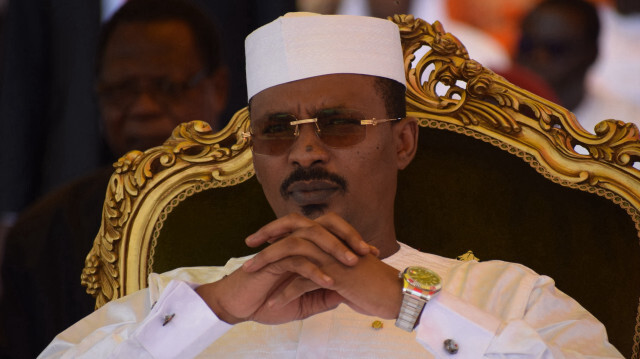 Le président du Conseil de transition du Tchad, Mahamat Idriss Deby Itno, assistant aux célébrations de la 63e fête de l'indépendance à N'Djamena, le 11 août 2023.