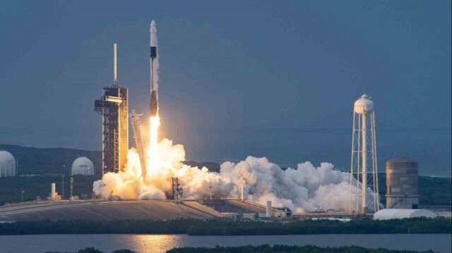 La fusée Falcon-9, qui transporte le premier astronaute turc, Alper Gezeravcı a été lancée avec succès depuis le centre spatial Kennedy en Floride dans la nuit du 18 au 19 janvier 2024 (heure de Paris).