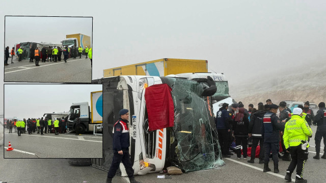 Malatya'nın Akçadağ ilçesinde yolcu otobüsü devrildi.