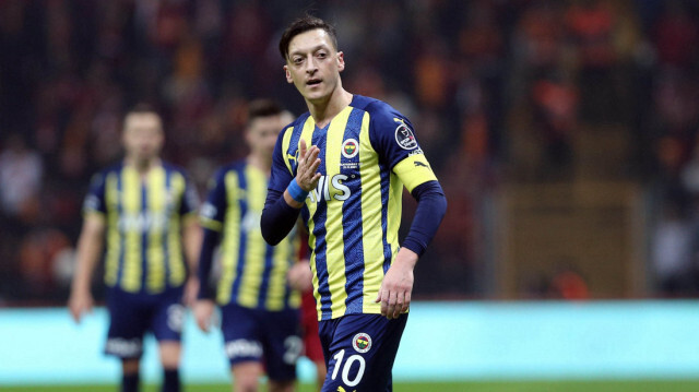 Mesut Özil Fenerbahçe formasıyla 37 maça çıkmıştı. 