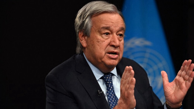 Le secrétaire général de l'ONU, Antonio Guterres, s'exprimant lors d'une interview au siège des Nations Unies avant la réunion de la COP28 à New York, le 29 novembre 2023. 