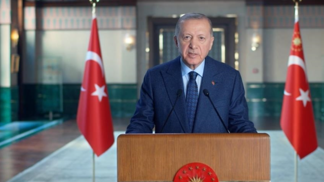 Türkiye Cumhurbaşkanı, artan zorluklar karşısında Avrupa'da Türk haklarının korunmasının önceliğini vurguladı
