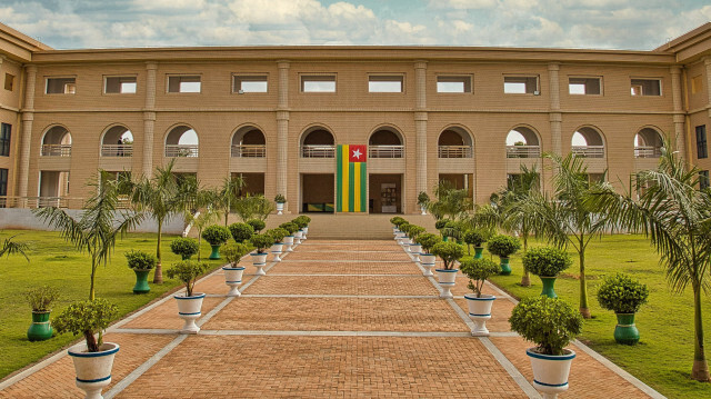Photo du bâtiment abritant l'Assemblée Nationale Togolais, partagée le 23 janvier 2024 lors de l'adoption à l'unanimité de deux projets de loi visant à renforcer le code électoral et à réviser la loi organique sur le nombre de députés.