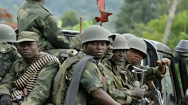 Une photo montrant des soldats congolais derrière un pick-up quelque part dans l'ouest de la RDC, dont la date de la prise est inconnue.