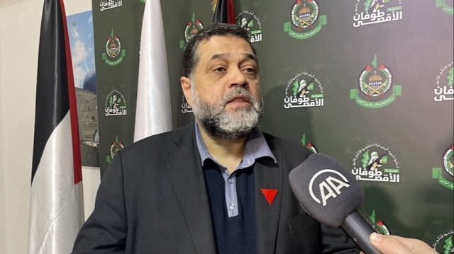 Le membre du bureau politique du Hamas, Osama Hamdan, lors d'une interview exclusive à Beyrouth, au Liban, le 28 décembre 2023.