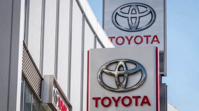 Toyota assure que les moteurs et véhicules concernés "répondent aux normes de performances" et qu'il n'est donc pas nécessaire de cesser de les utiliser.