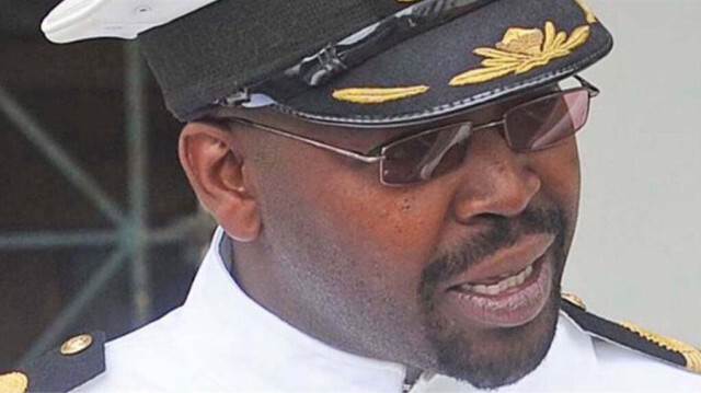 L’ancien officier sudafricain Sylvester Mangolele, radié en 2018, a menacé de destitution, le Président sudafricain Cyril Ramaphosa.