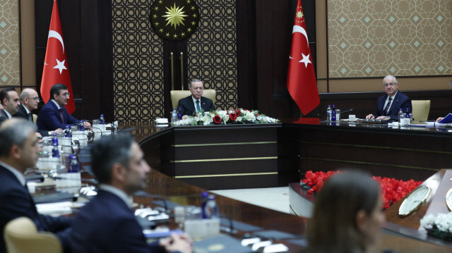 Cumhurbaşkanı Erdoğan, Savunma Sanayii İcra Komitesi Toplantısı'na katıldı.

