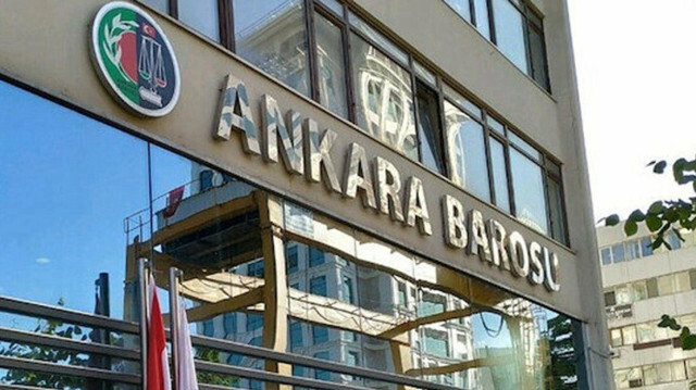 Ankara Barosu tevhid bayrağı açan İsmail Aydemir hakkında suç duyurusunda bulundu.