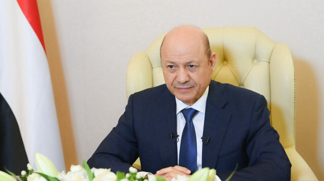 اليمن.. العليمي يدمج "أمن الانتقالي" بجهاز موحد تحت قيادته