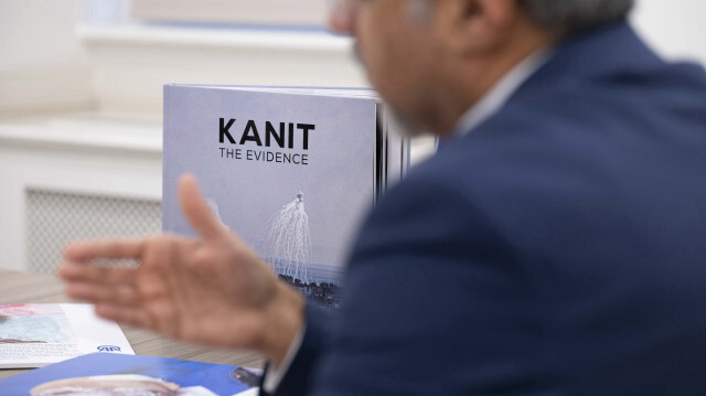 Le livre "Preuve" (Kanit) de l'Agence Anadolu.