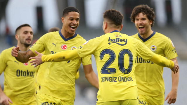 Fenerbahçe liderliğini sürdürdü.