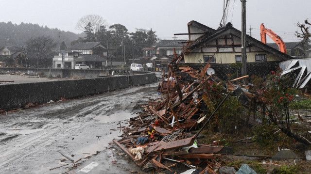 Des maisons endommagées dans le district de Jike de la ville de Suzu, le 7 janvier 2024, après un tremblement de terre de magnitude 7,5 qui a frappé la région de Noto le jour du Nouvel An.