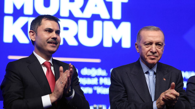 Le président turc Recep Tayyip Erdogan annonce Murat Kurum comme candidat à la municipalité d'Istanbul pour les élections locales du 31 mars prochain, lors de la réunion d'annonce des candidats du AK Parti à Istanbul, en Türkiye, le 07 janvier 2024.