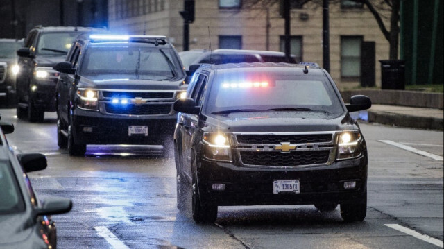 Le cortège motorisé de l'ancien président américain Donald Trump arrive au palais de justice à Washington, DC, le 9 janvier 2024.